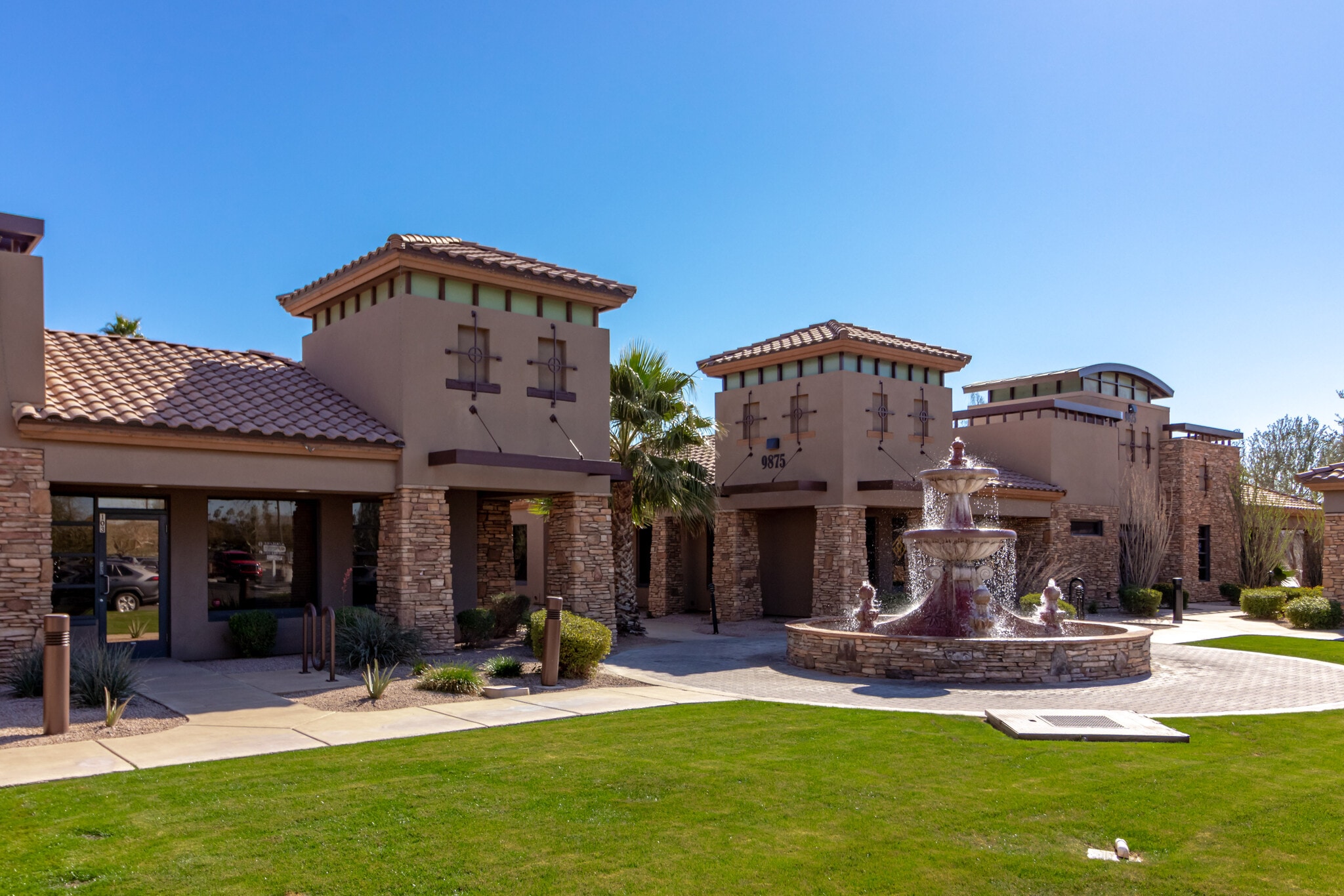 9865 S Priest Dr, Tempe, AZ for lease Primary Photo- Image 1 of 8