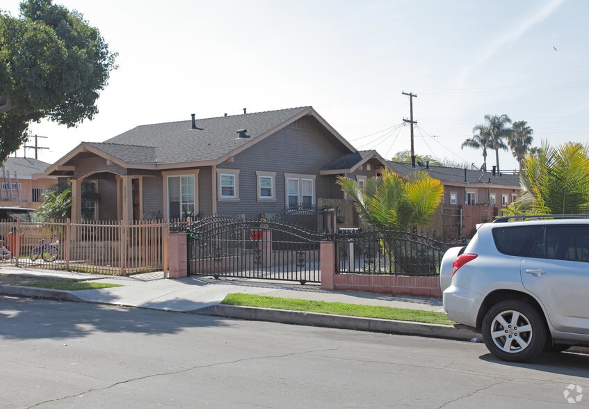 2307 Locust Ave, Long Beach, CA à vendre - Photo principale - Image 1 de 3