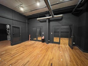 11 E Hubbard St, Chicago, IL for lease Interior Photo- Image 1 of 3