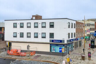 Plus de détails pour Churchill Shopping Centre, Dudley - Commerce de détail à louer