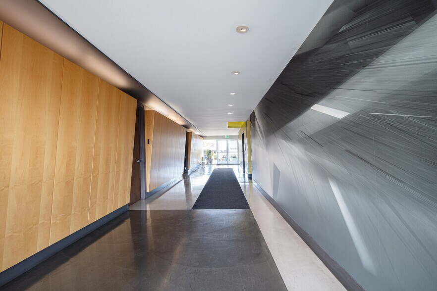 3130 La Selva St, San Mateo, CA à louer - Hall d’entrée - Image 2 de 6