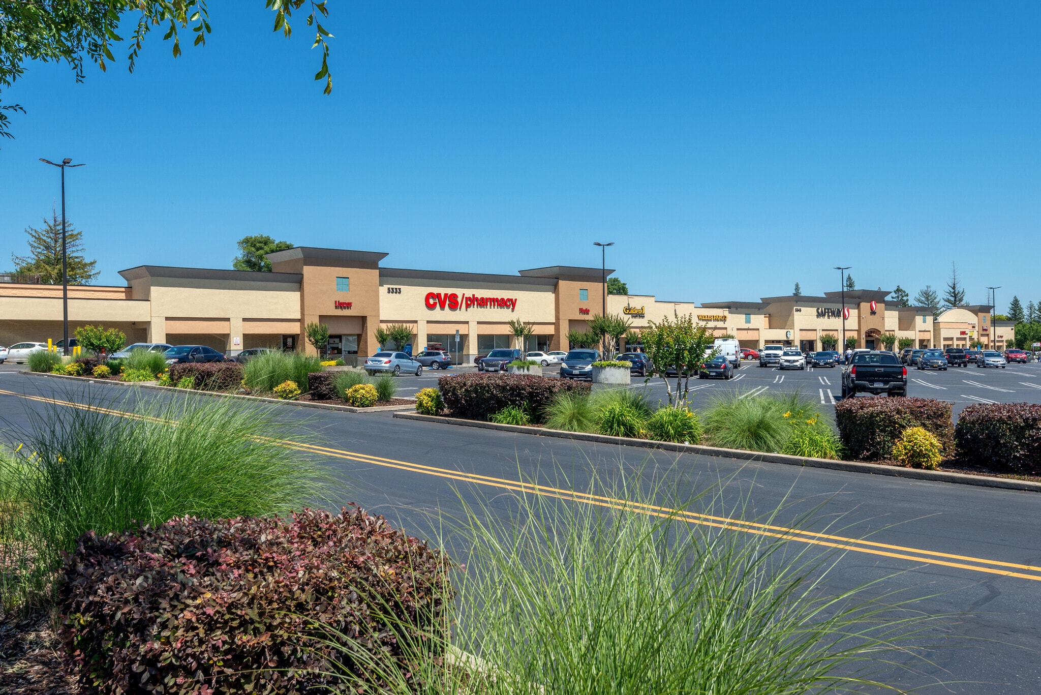 5201-5447 Elkhorn Blvd, Sacramento, CA for lease Primary Photo- Image 1 of 13