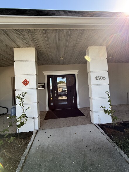 4506 26th St W, Bradenton, FL à louer - Photo du bâtiment - Image 2 de 9