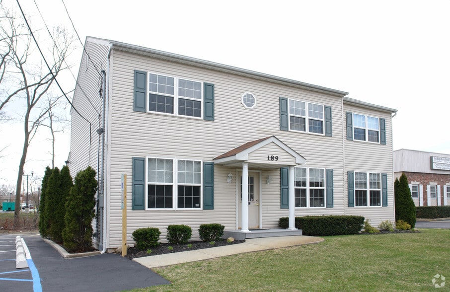 189 Route 37, Toms River, NJ for lease - Primary Photo - Image 1 of 2
