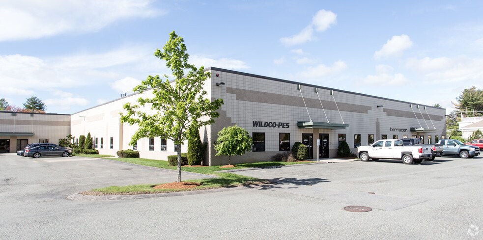 1376 W Central St, Franklin, MA for lease - Primary Photo - Image 2 of 9