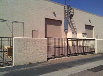 2209 W Melinda Ln, Phoenix, AZ à louer - Photo du bâtiment - Image 2 de 3