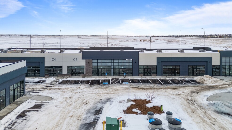 4100 NE 109 Av, Calgary, AB for lease - Primary Photo - Image 1 of 11