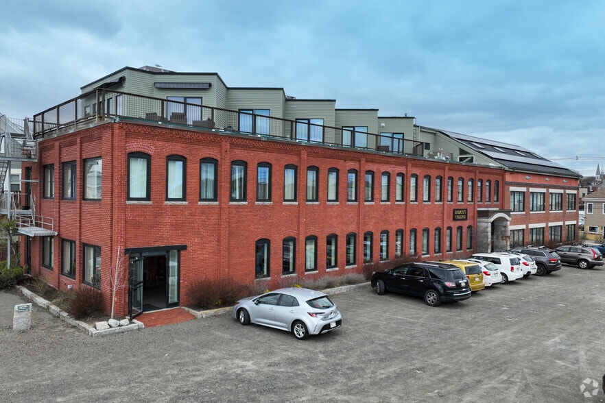 33 Commercial St, Gloucester, MA à louer - Photo du bâtiment - Image 2 de 4