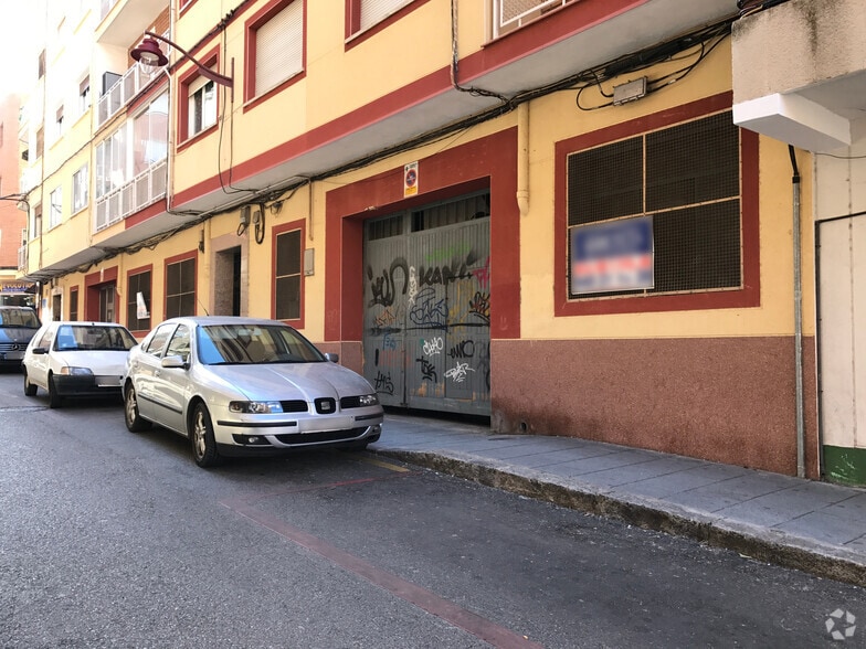 Calle del Doctor Fleming, 6, Guadalajara, Guadalajara for lease - Building Photo - Image 2 of 4