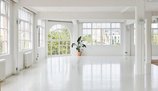 Plus de détails pour 151-155 New North Rd, Londres - Bureau à louer