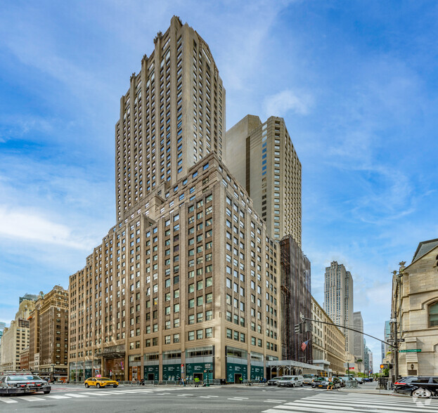 444 Madison Ave, New York, NY for lease - Primary Photo - Image 1 of 6