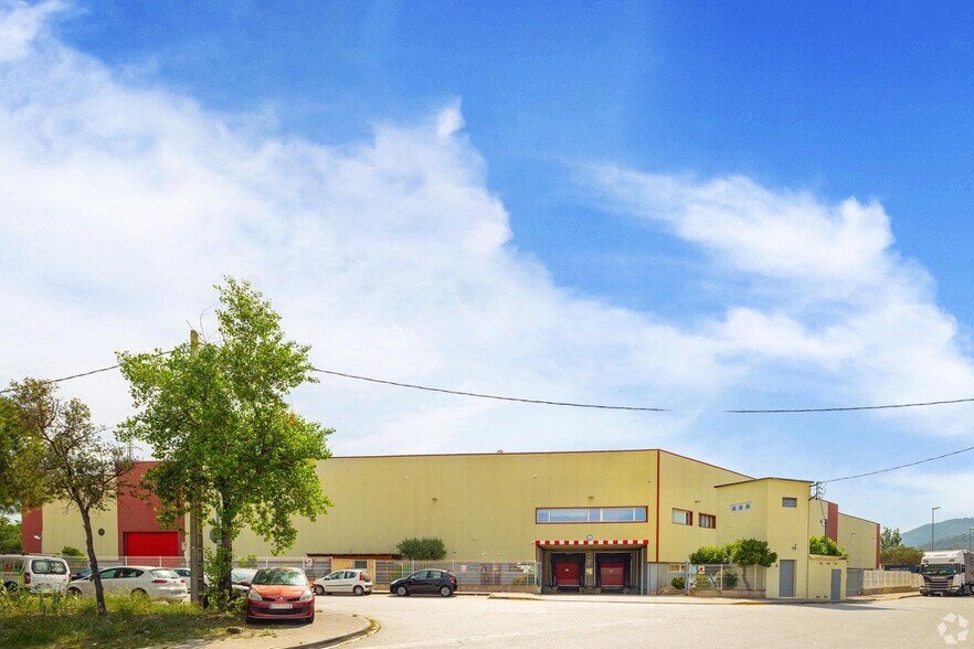 Industriel dans Parets del Vallès, Barcelona à louer - Photo du bâtiment - Image 2 de 4