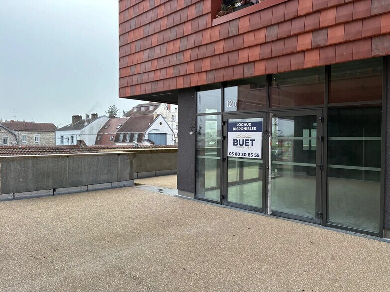 Office in Besançon for sale - Building Photo - Image 2 of 3