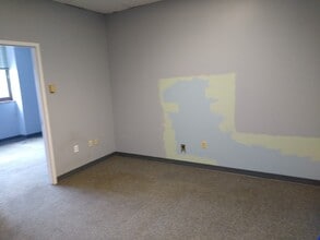 500 S University Ave, Little Rock, AR for lease Interior Photo- Image 2 of 5