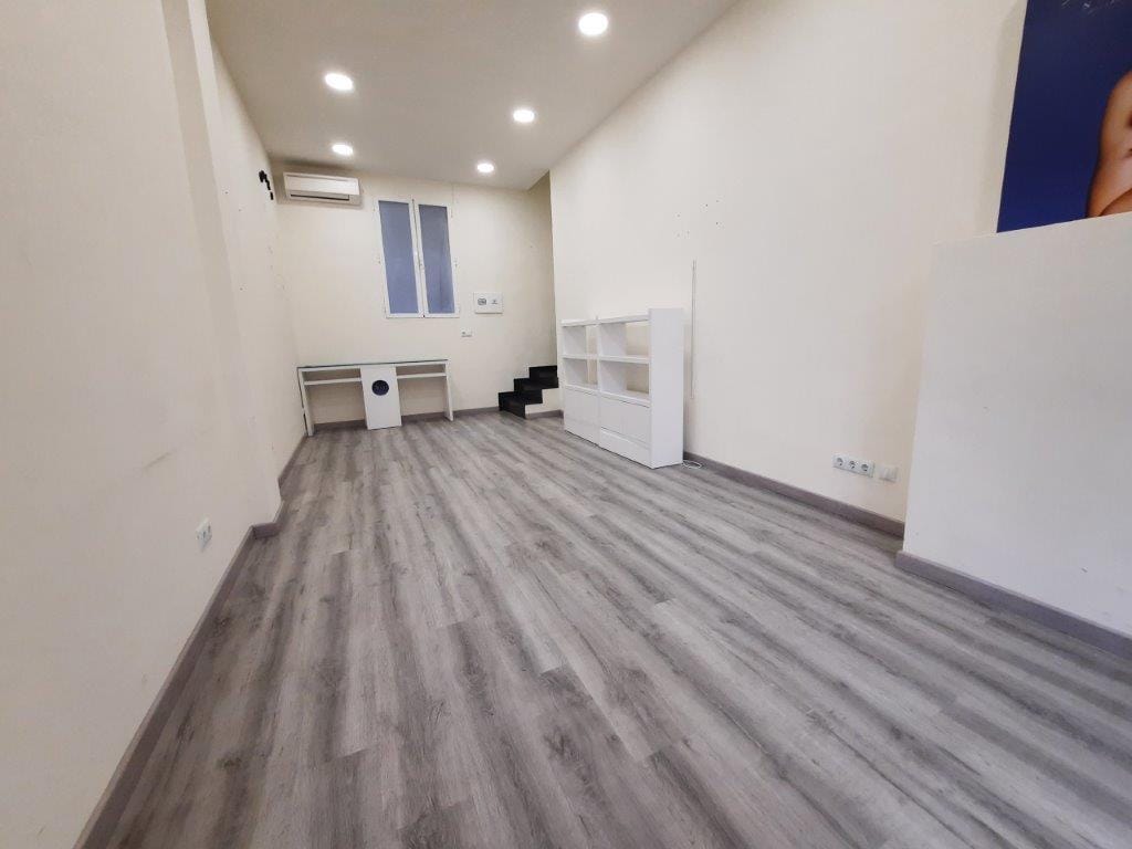 Calle de Fernán González, 64, Madrid, Madrid for lease Interior Photo- Image 1 of 4