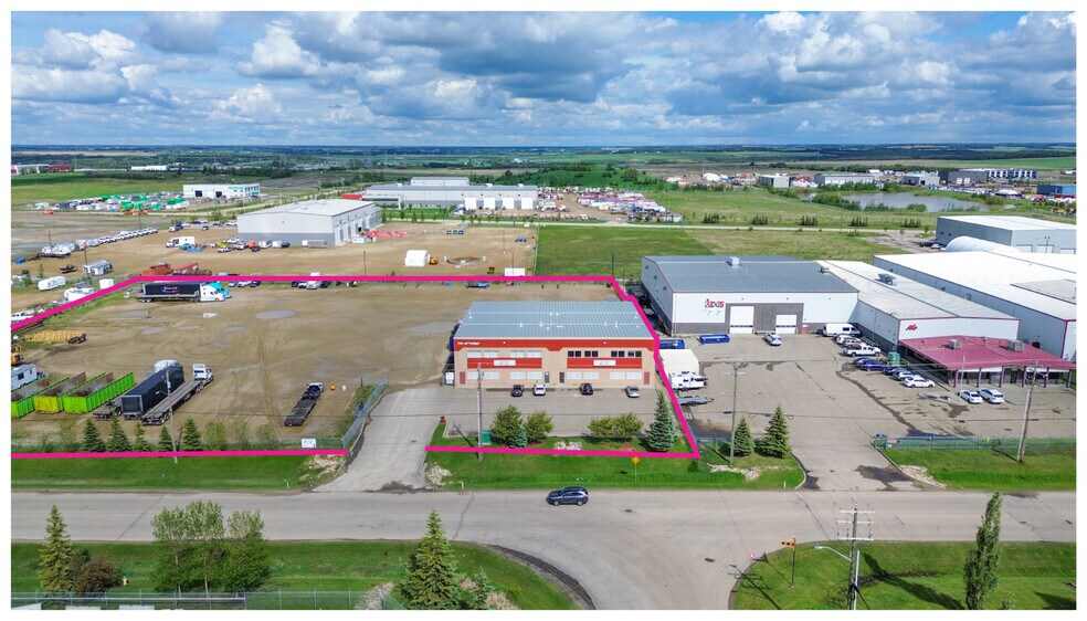 7703 39 St, Leduc, AB à vendre - Photo du bâtiment - Image 1 de 19