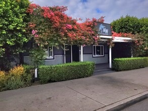 11276 Washington Pl, Culver City, CA for lease Building Photo- Image 1 of 3