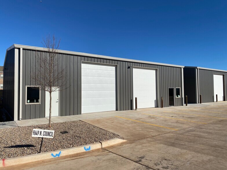 9649 N Council Rd, Oklahoma City, OK à vendre - Photo du bâtiment - Image 2 de 6