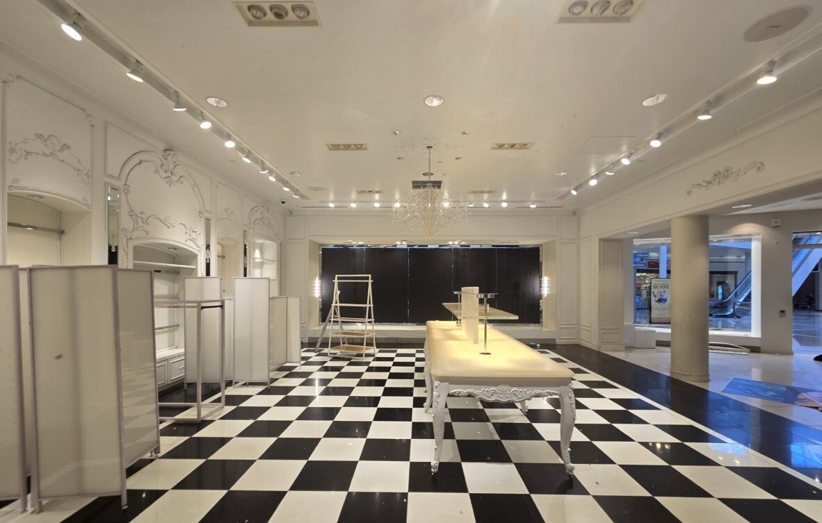 1500 Apalachee Pky, Tallahassee, FL for lease Interior Photo- Image 1 of 3