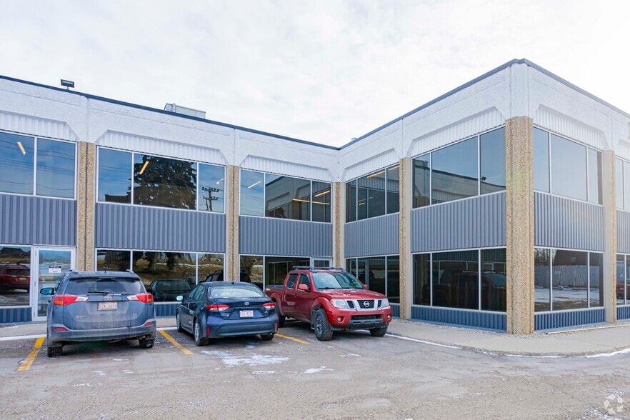 7007 5th St SE, Calgary, AB for sale - Primary Photo - Image 1 of 1