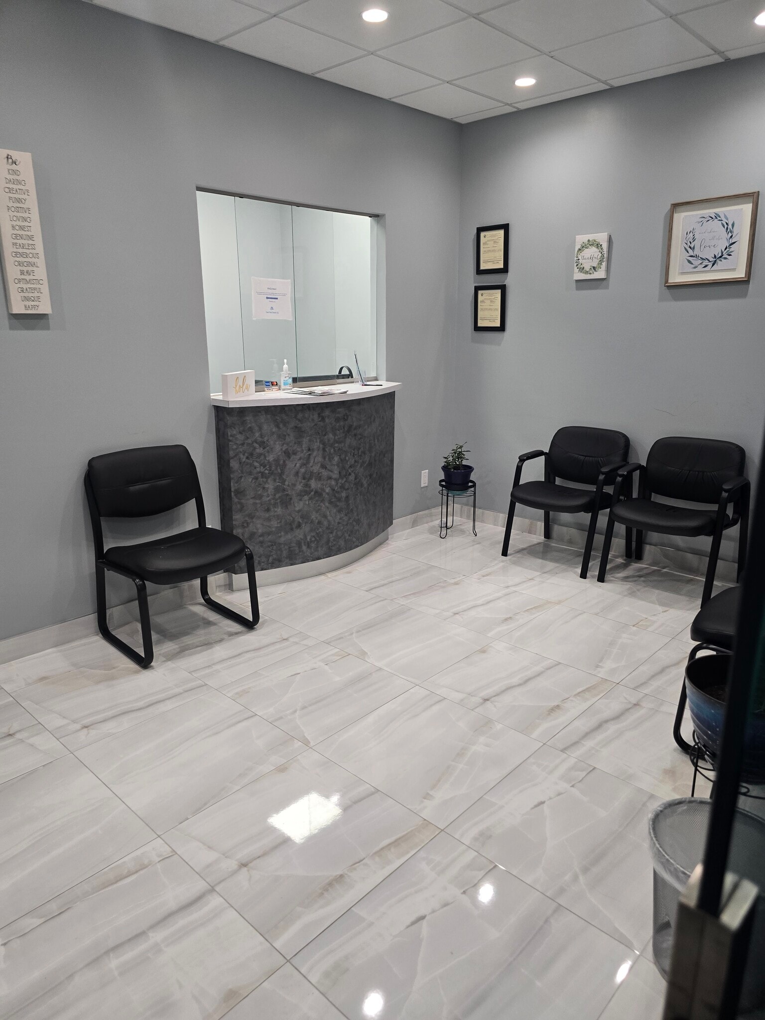 2963 Gulf To Bay Blvd, Clearwater, FL à louer Photo intérieure- Image 1 de 14