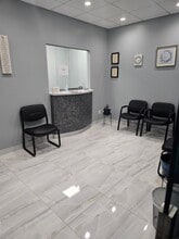 2963 Gulf To Bay Blvd, Clearwater, FL à louer Photo intérieure- Image 1 de 14