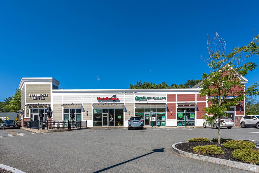 201 Middlesex Tpke, Burlington, MA à louer - Photo du bâtiment - Image 2 de 6