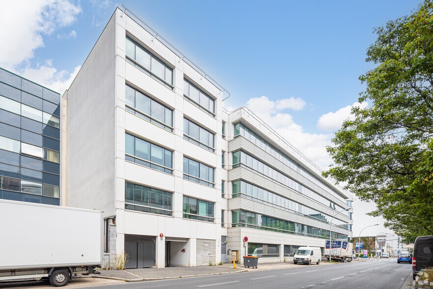 1 Avenue Du Stade De France, Saint-Denis for lease - Building Photo - Image 2 of 3