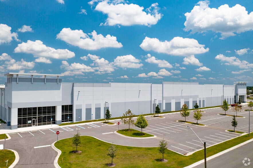 5300 Allen K Breed Hwy, Lakeland, FL for lease - Building Photo - Image 1 of 30