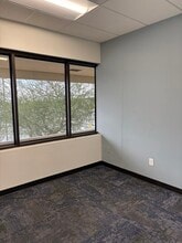 1395 N Hayden Rd, Scottsdale, AZ for lease Interior Photo- Image 2 of 11