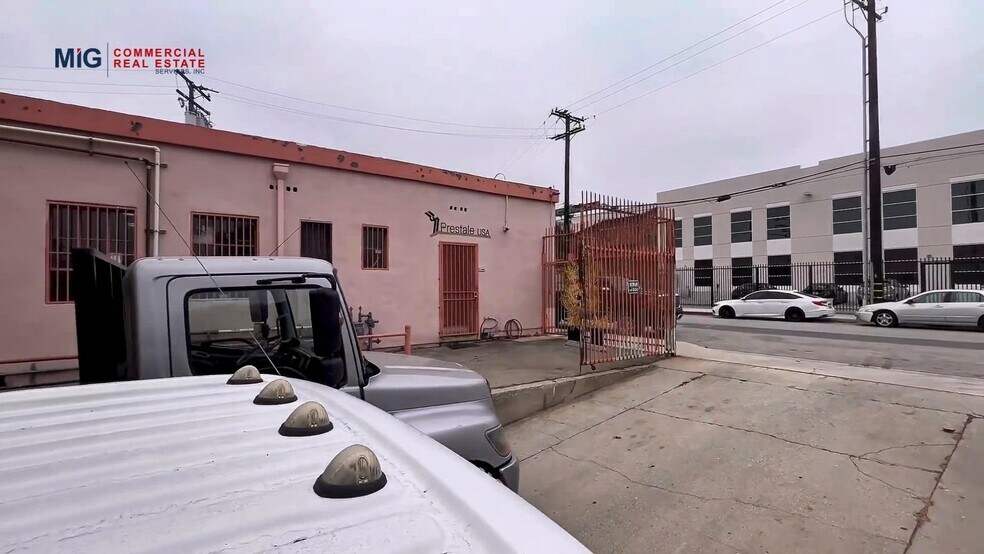 3255 Saco St, Vernon, CA à louer - Vidéo sur l’inscription commerciale - Image 2 de 66