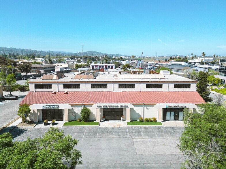 345 Convention Way, Redwood City, CA for lease - Primary Photo - Image 1 of 9