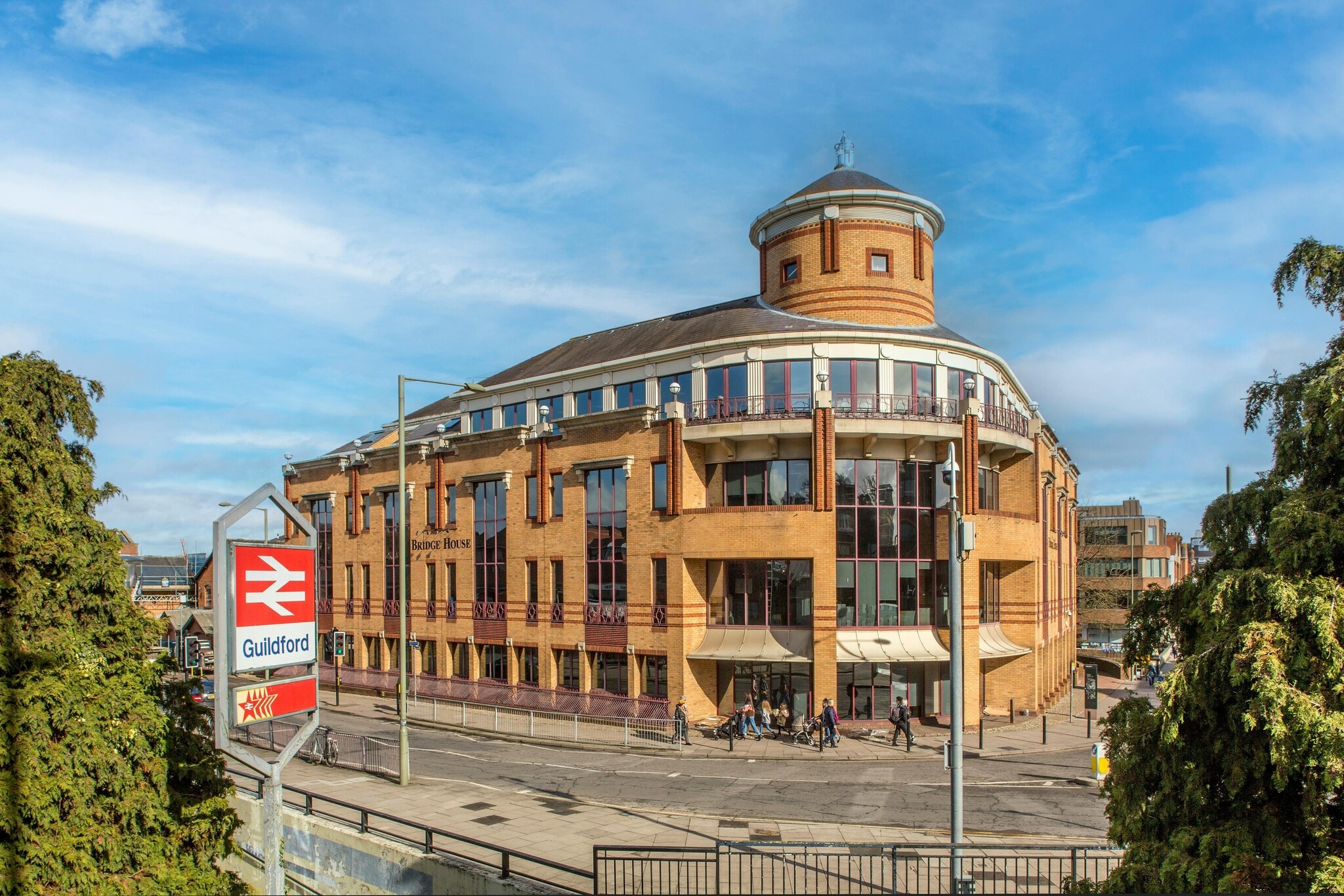 1 Walnut Tree Clos, Guildford for lease Building Photo- Image 1 of 11