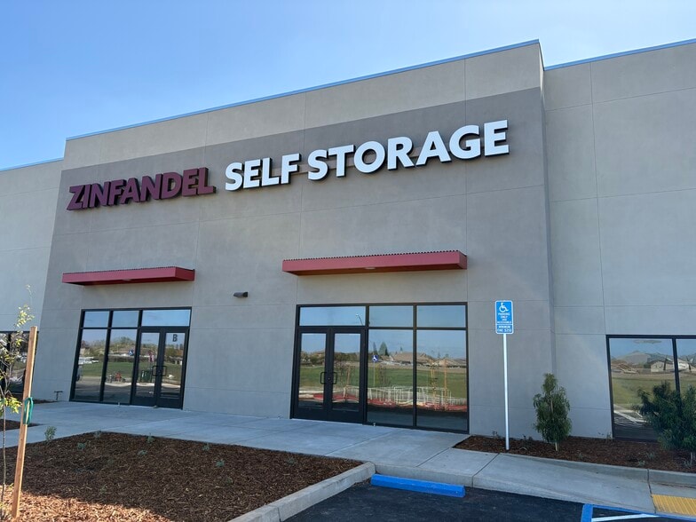 11060 Mather blvd, Rancho Cordova, CA for lease - Building Photo - Image 2 of 6