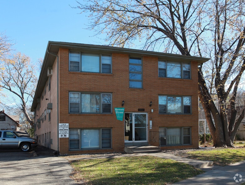 3211 Minnehaha Ave, Minneapolis, MN for sale - Building Photo - Image 2 of 15