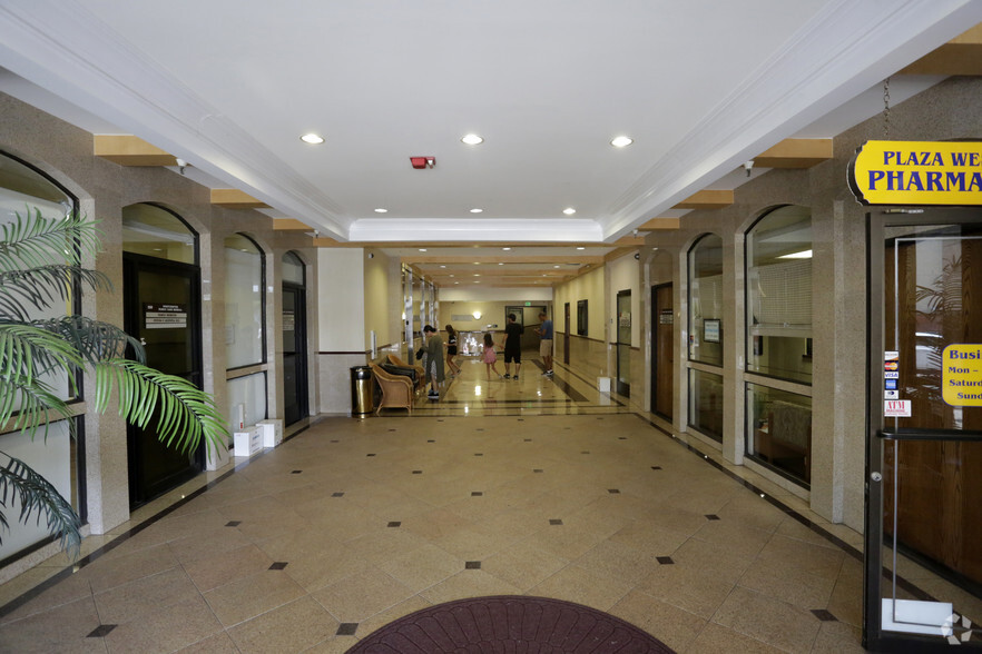 8540 S Sepulveda Blvd, Los Angeles, CA for lease - Lobby - Image 3 of 12