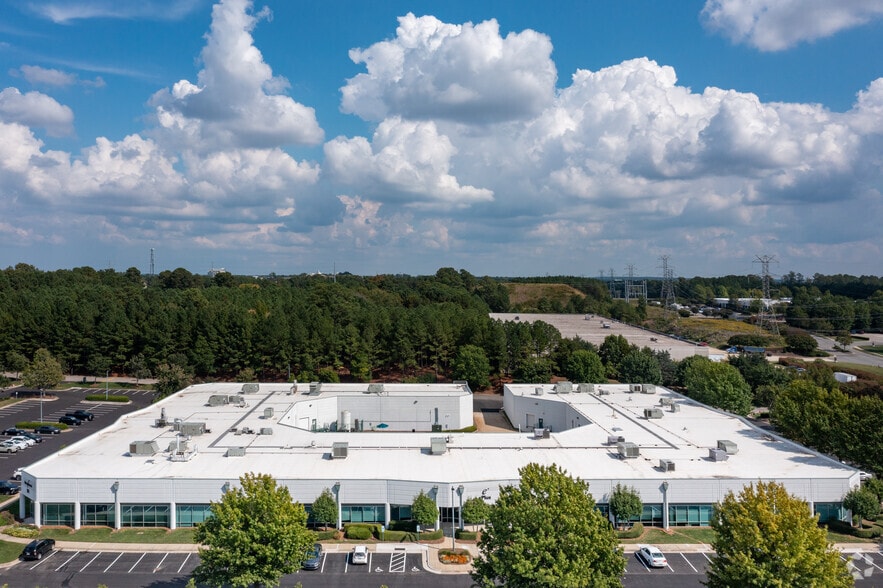 511 Davis Dr, Morrisville, NC for lease - Building Photo - Image 3 of 5