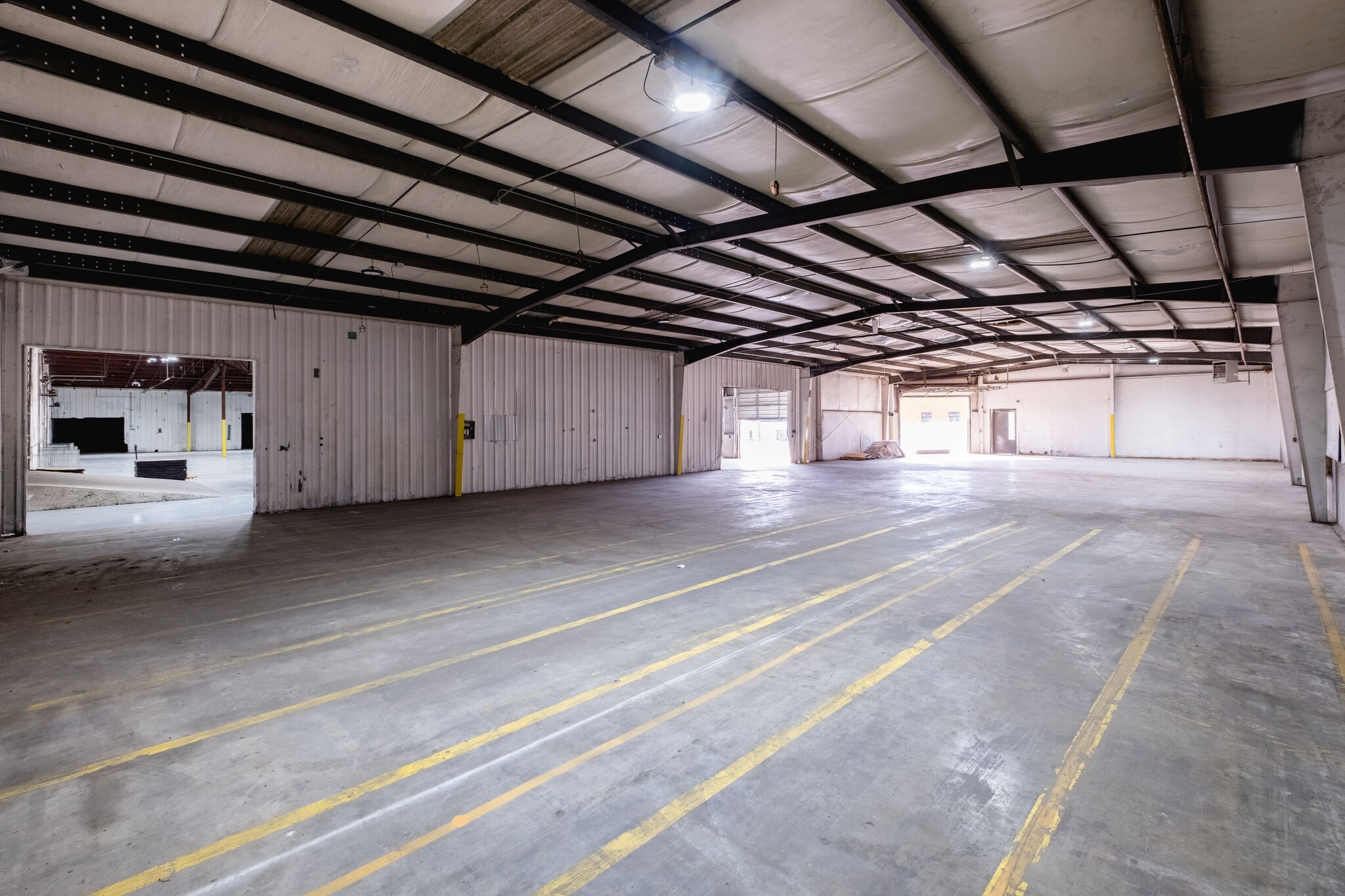 3201 S Elm St, Little Rock, AR for lease Interior Photo- Image 1 of 4