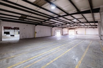 3201 S Elm St, Little Rock, AR for lease Interior Photo- Image 1 of 4