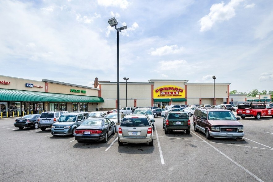 11854-11982 E Warren Ave, Detroit, MI à louer - Photo du bâtiment - Image 3 de 15