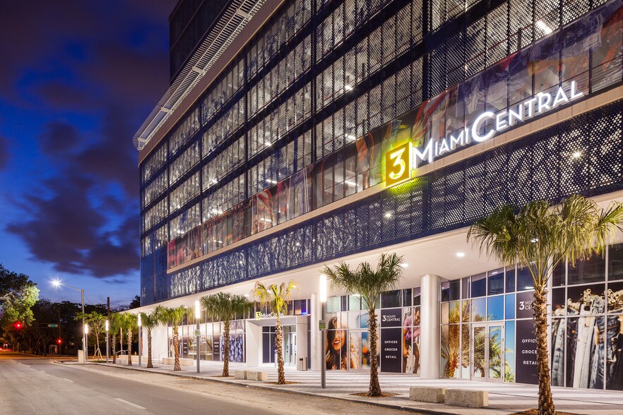 161 NW 6th St, Miami, FL for lease - Building Photo - Image 2 of 10