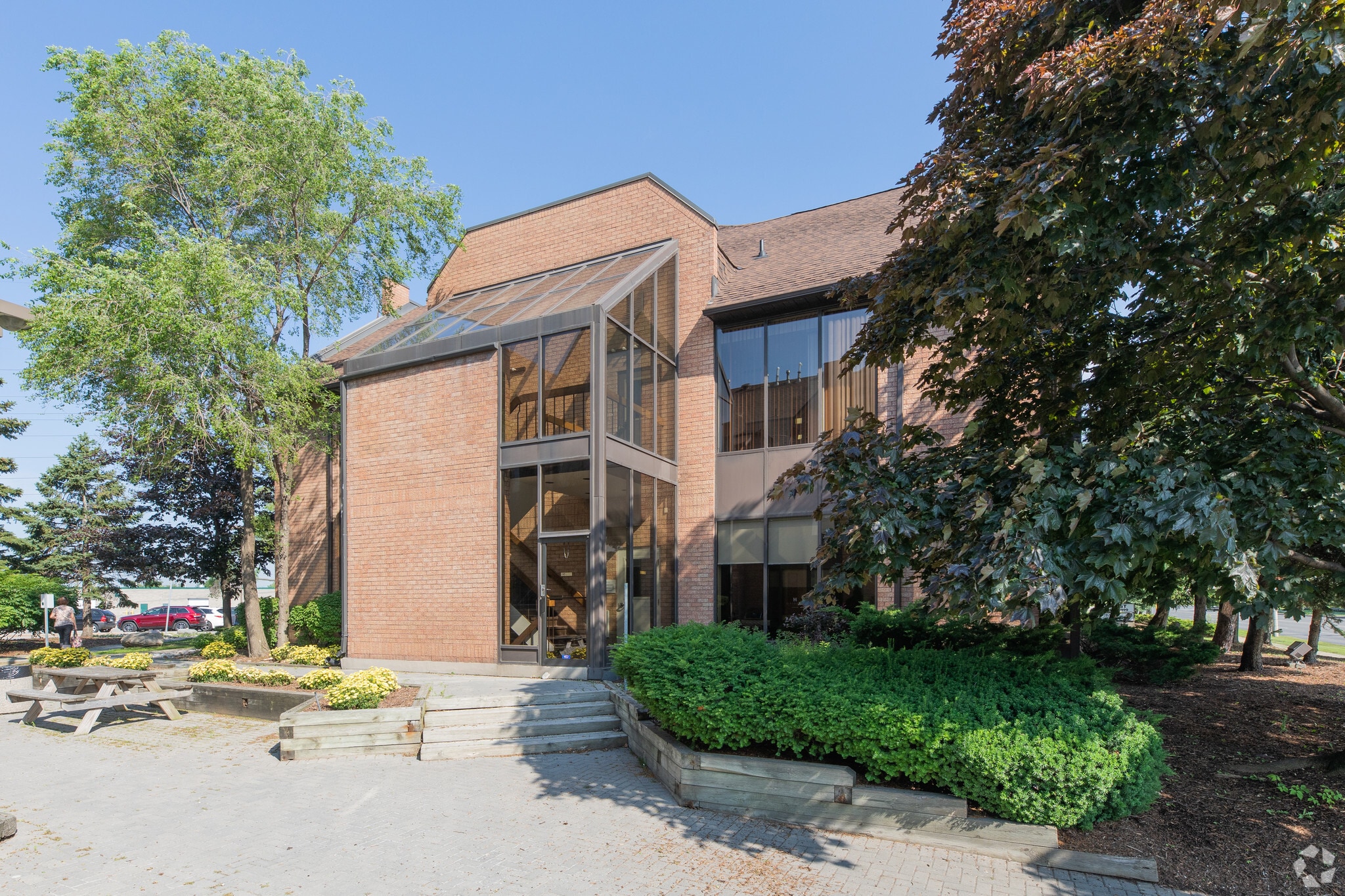 290 N Queen St, Toronto, ON for lease Primary Photo- Image 1 of 9
