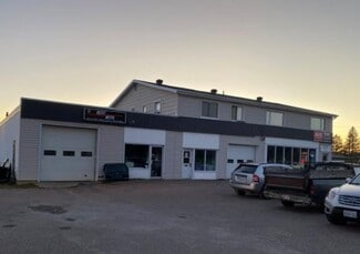 More details for 560 Stewart St, Renfrew, ON - Retail for Sale