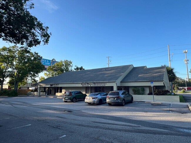 More details for 32502 US Highway 19 N, Palm Harbor, FL - Office for Lease