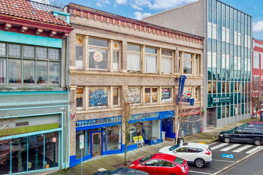 740-744 Broadway, Tacoma, WA à louer - Photo du bâtiment - Image 2 de 5