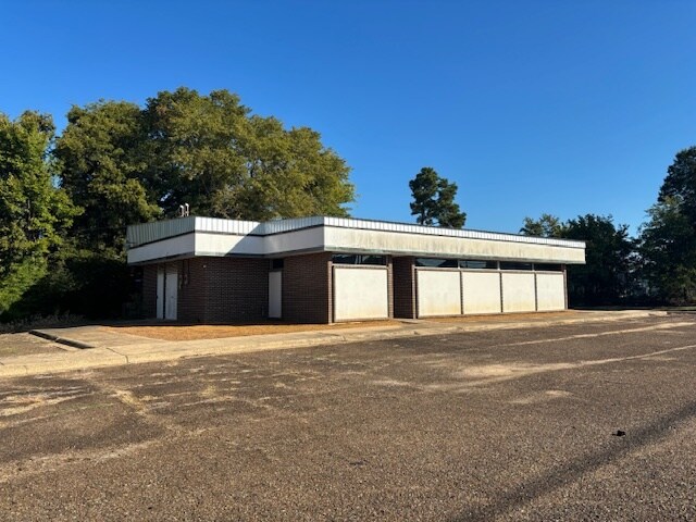 803 Pine St, Texarkana, TX à louer - Photo du bâtiment - Image 2 de 7