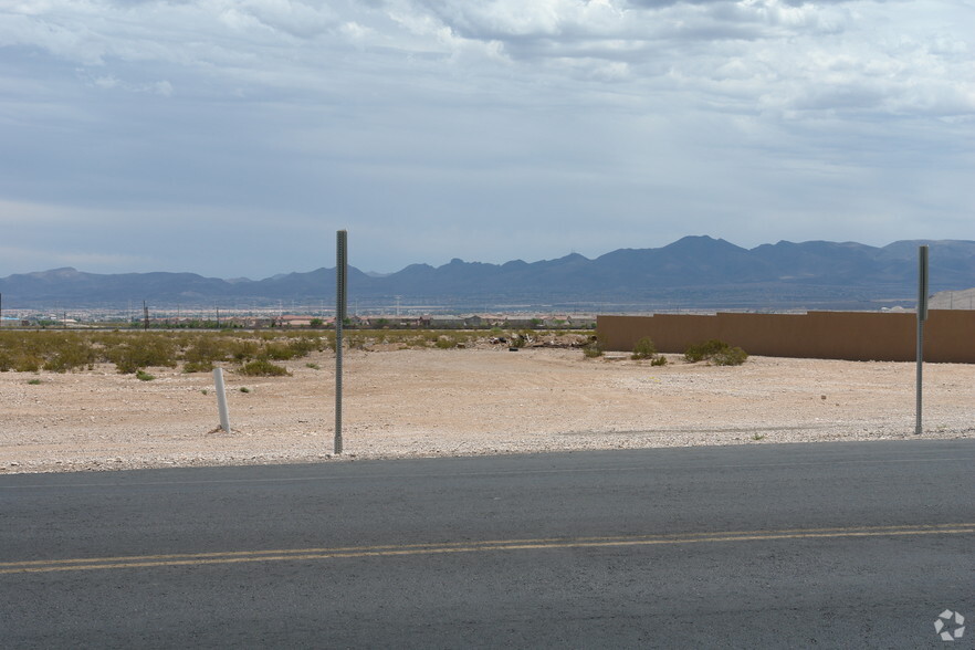 S Rainbow Blvd, Las Vegas, NV à vendre - Photo principale - Image 1 de 2