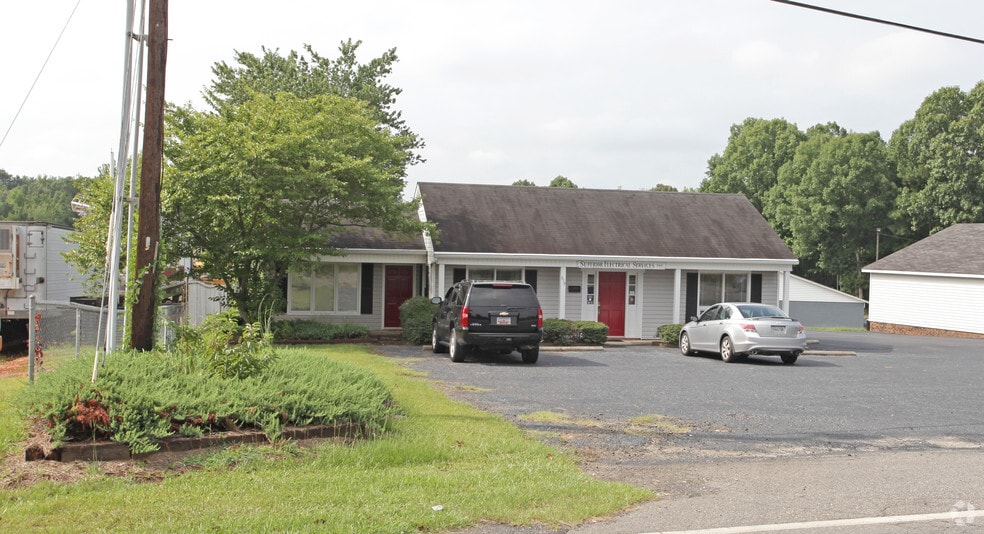 979 University Dr, Lancaster, SC for sale - Building Photo - Image 2 of 2