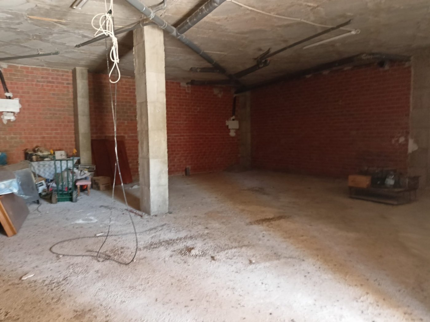 Commerce de détail dans Cáceres à louer Photo du bâtiment- Image 1 de 3