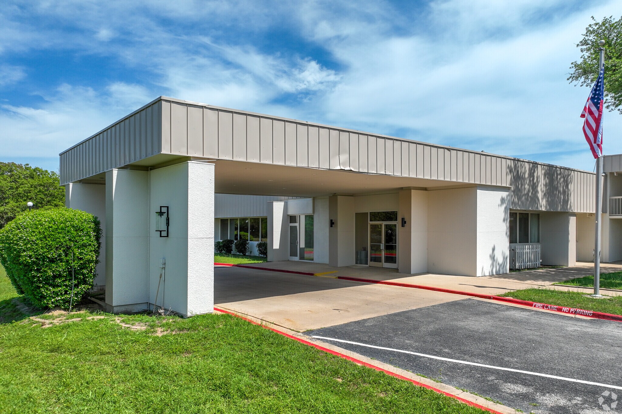 2050 State Highway 31, Athens, TX à louer Photo du bâtiment- Image 1 de 24